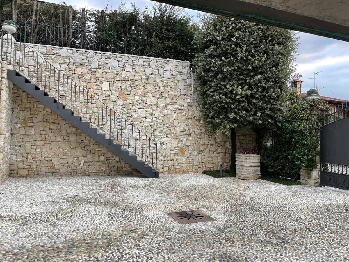 Villa Maddalena Ome Eksteriør billede